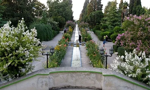01 bagh chehelsoton behshar